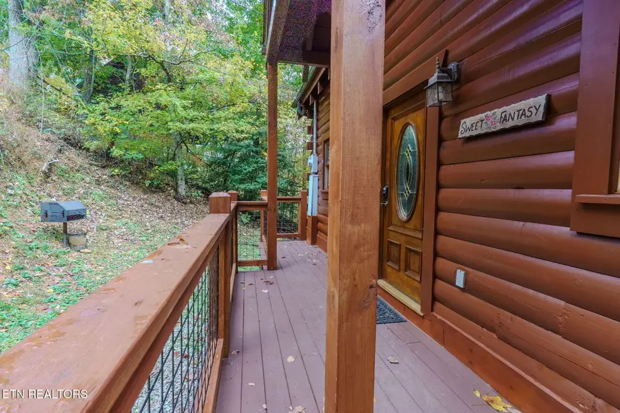 2110 Walnut Court, Sevierville, TN 37876 - Image #2