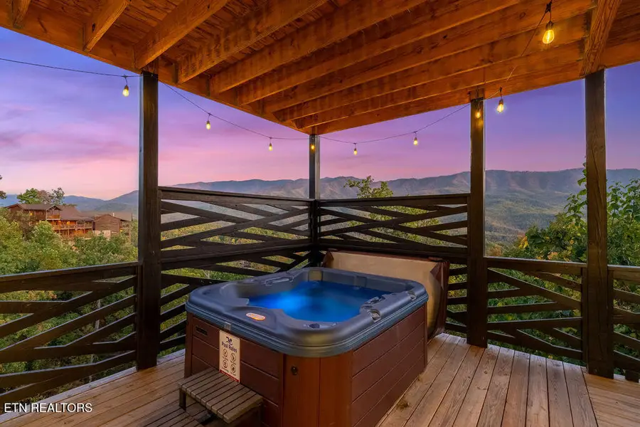 839 Deer Path Lane, Gatlinburg, TN 37738 - Image #3