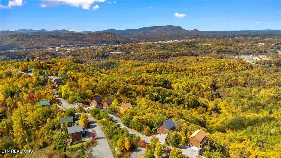 4009-4010 Starr Ridge Drive, Sevierville, TN 37876 - Image #3