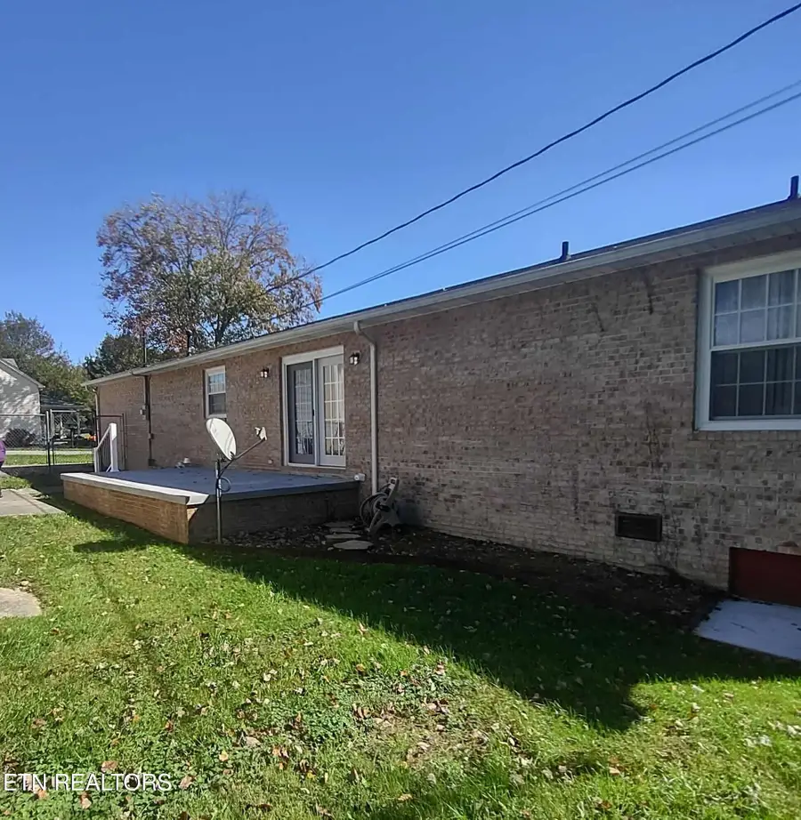 530 Back Valley Rd, Oliver Springs, TN 37840 - Image #3