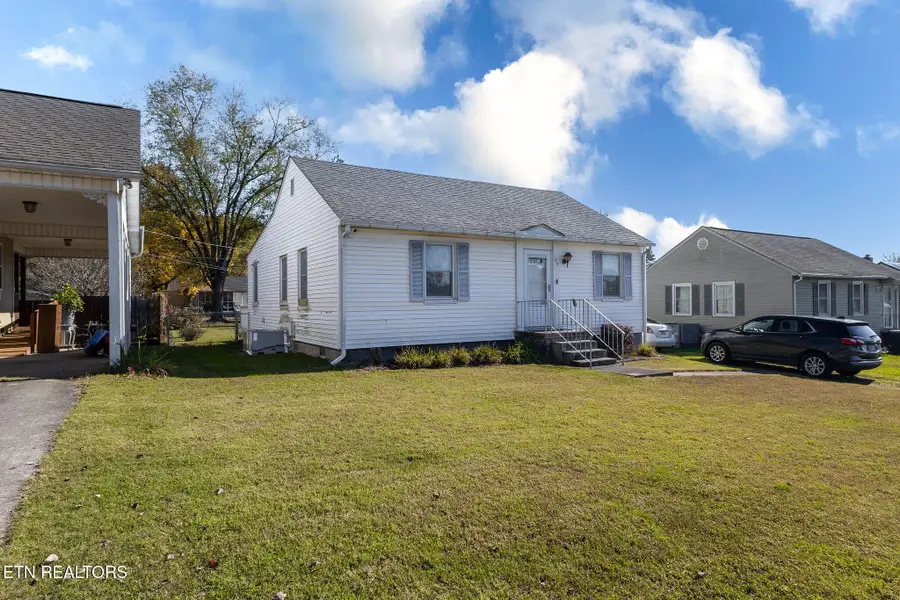 109 Lee Drive, Lenoir City, TN 37771 - Image #2