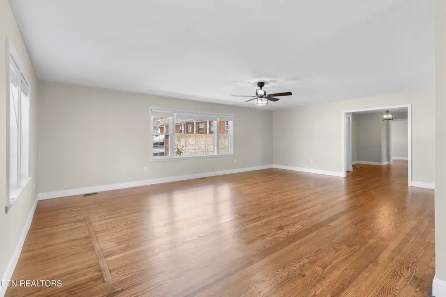 212 Ellison Rd, Lafollette, TN 37766 - Image #3