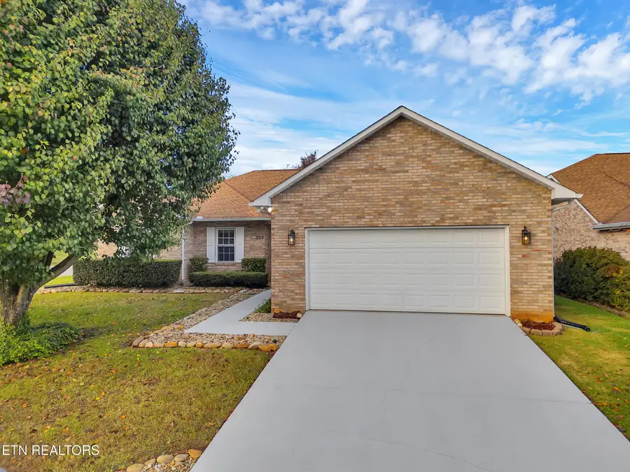 223 Royal Oaks Drive, Maryville, TN 37801 - Image #2