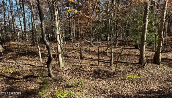 107 Hunterwood Lane, Crossville, TN 38558