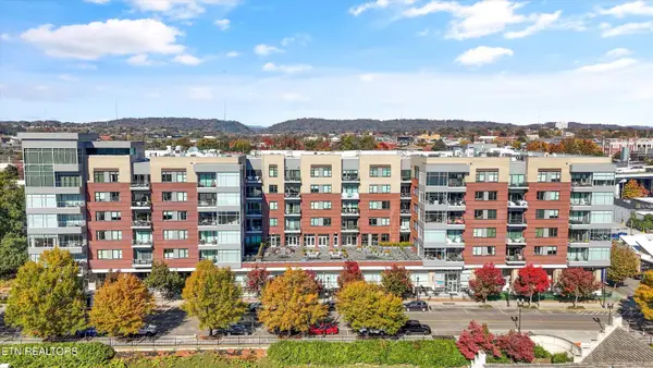 333 W Depot Ave #212, Knoxville, TN 37917