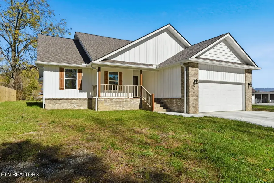 726 Green St, Wartburg, TN 37887 - Image #2