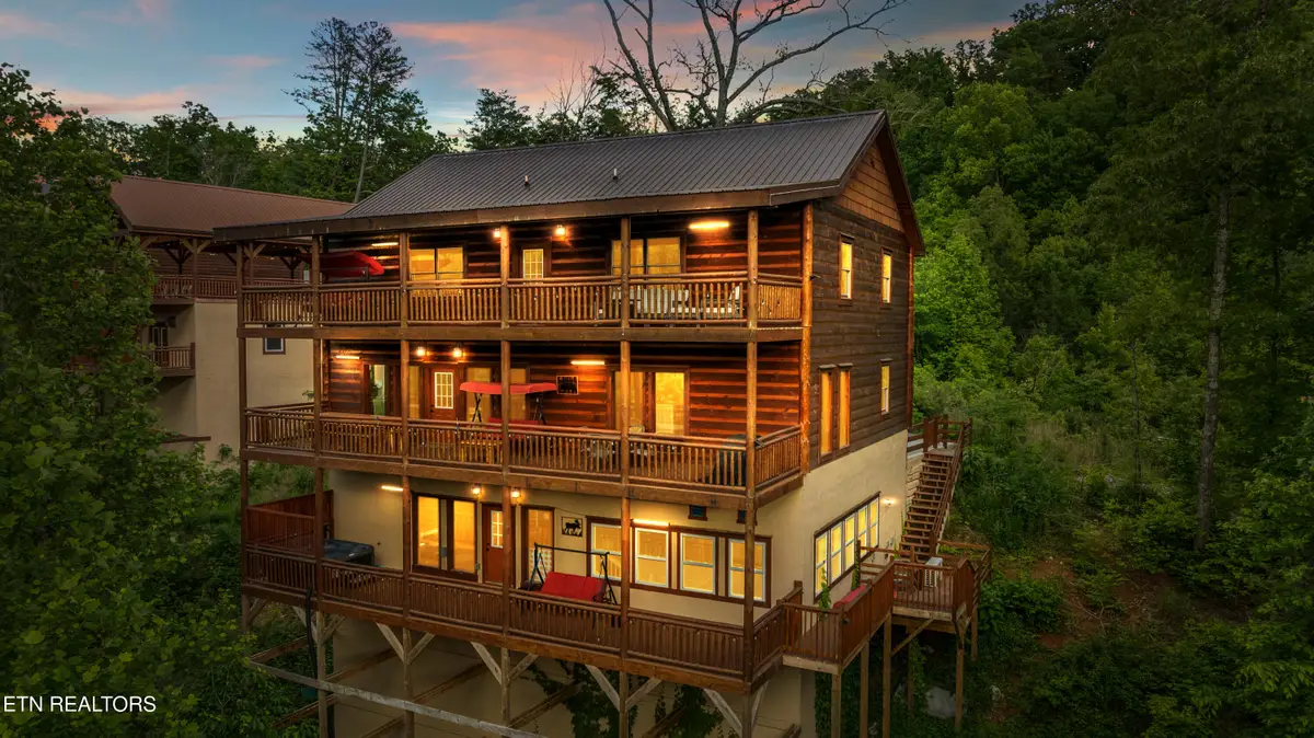 2864 Owens Rdg Way, Sevierville, TN 37876 - Image #1