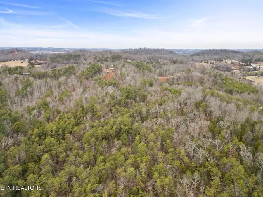 3940 Allegheny Loop Rd, Maryville, TN 37803 - #3