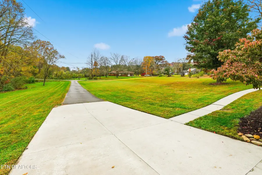 6716 Henegar, Corryton, TN 37721 - Image #2