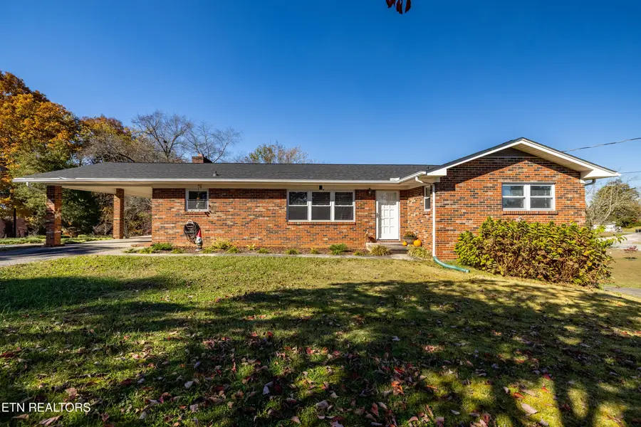 323 W Ridgecrest Drive, Kingston, TN 37763 - Image #2