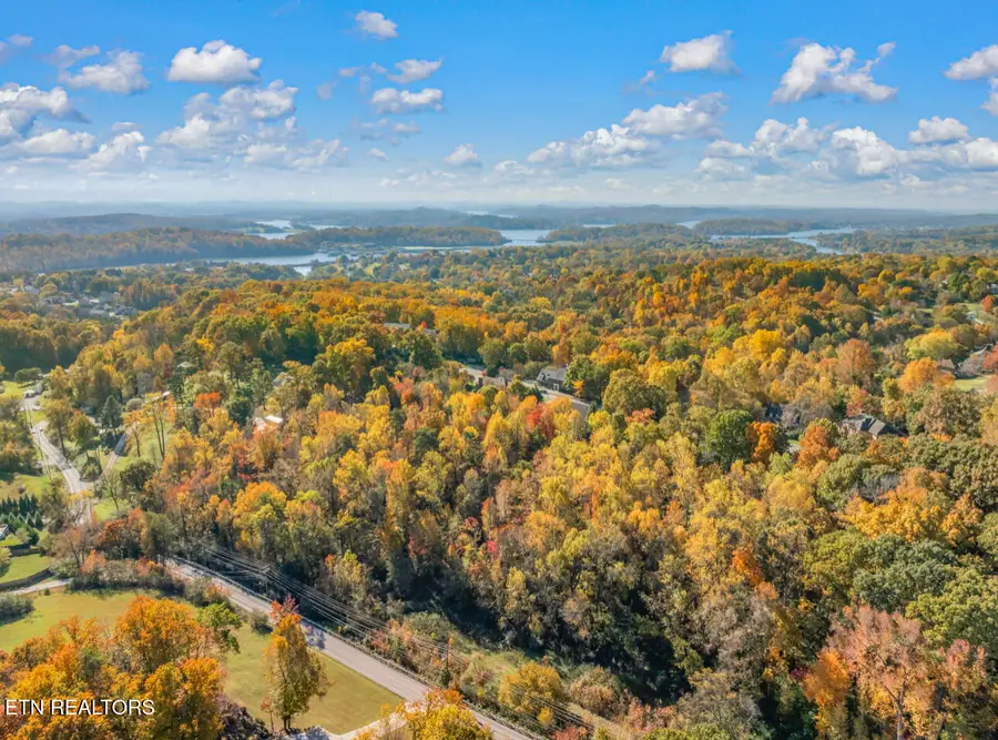 515 Canton Hollow Rd, Knoxville, TN 37934 - Image #3