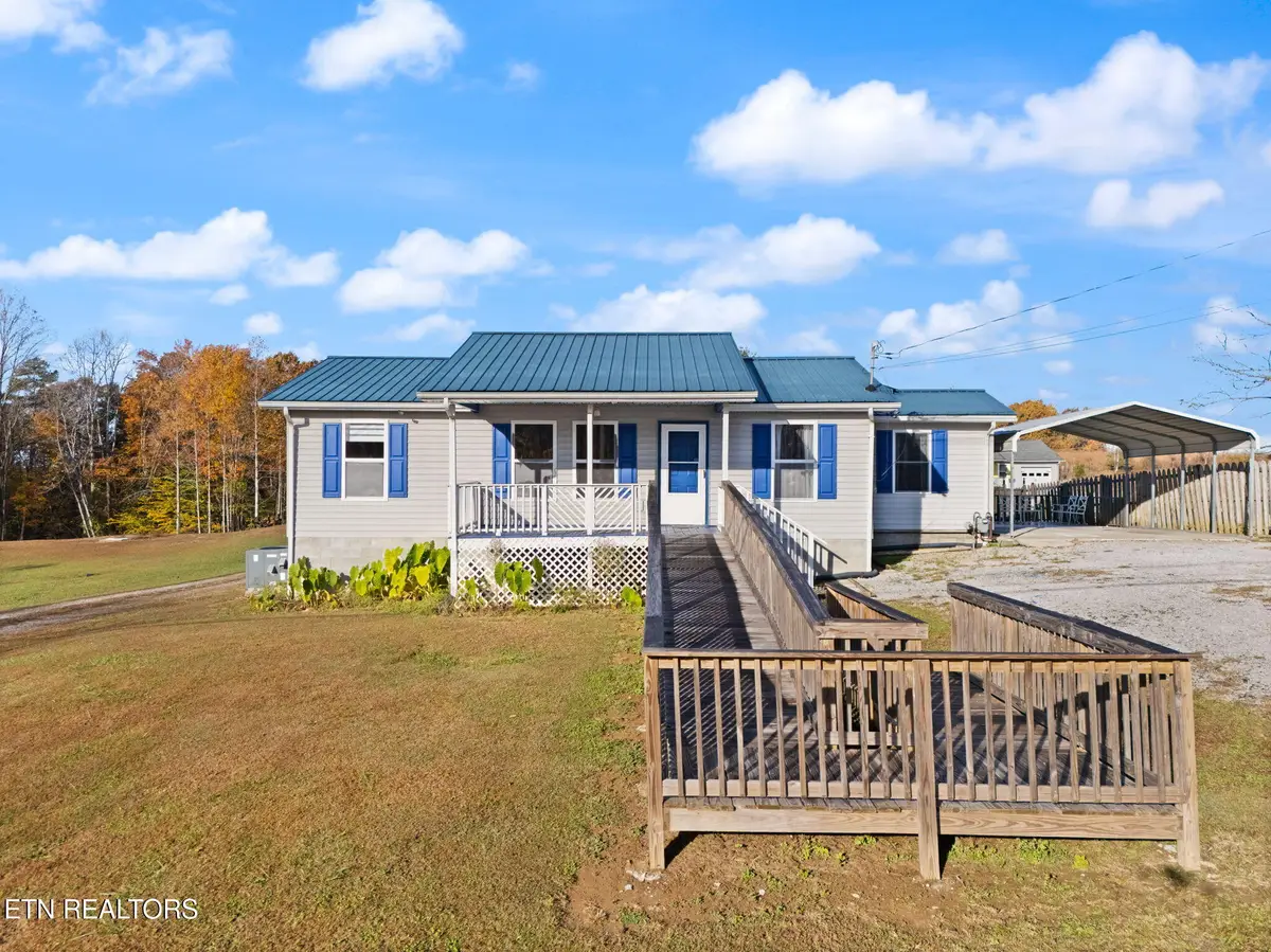 1706 Leatherwood Rd, Oneida, TN 37841 - Image #1