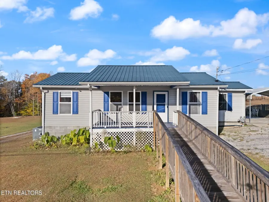 1706 Leatherwood Rd, Oneida, TN 37841 - Image #2