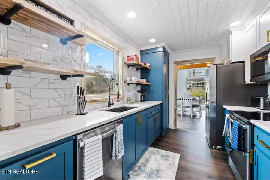 1448 Dover Lane, Dandridge, TN 37725 - Image #3