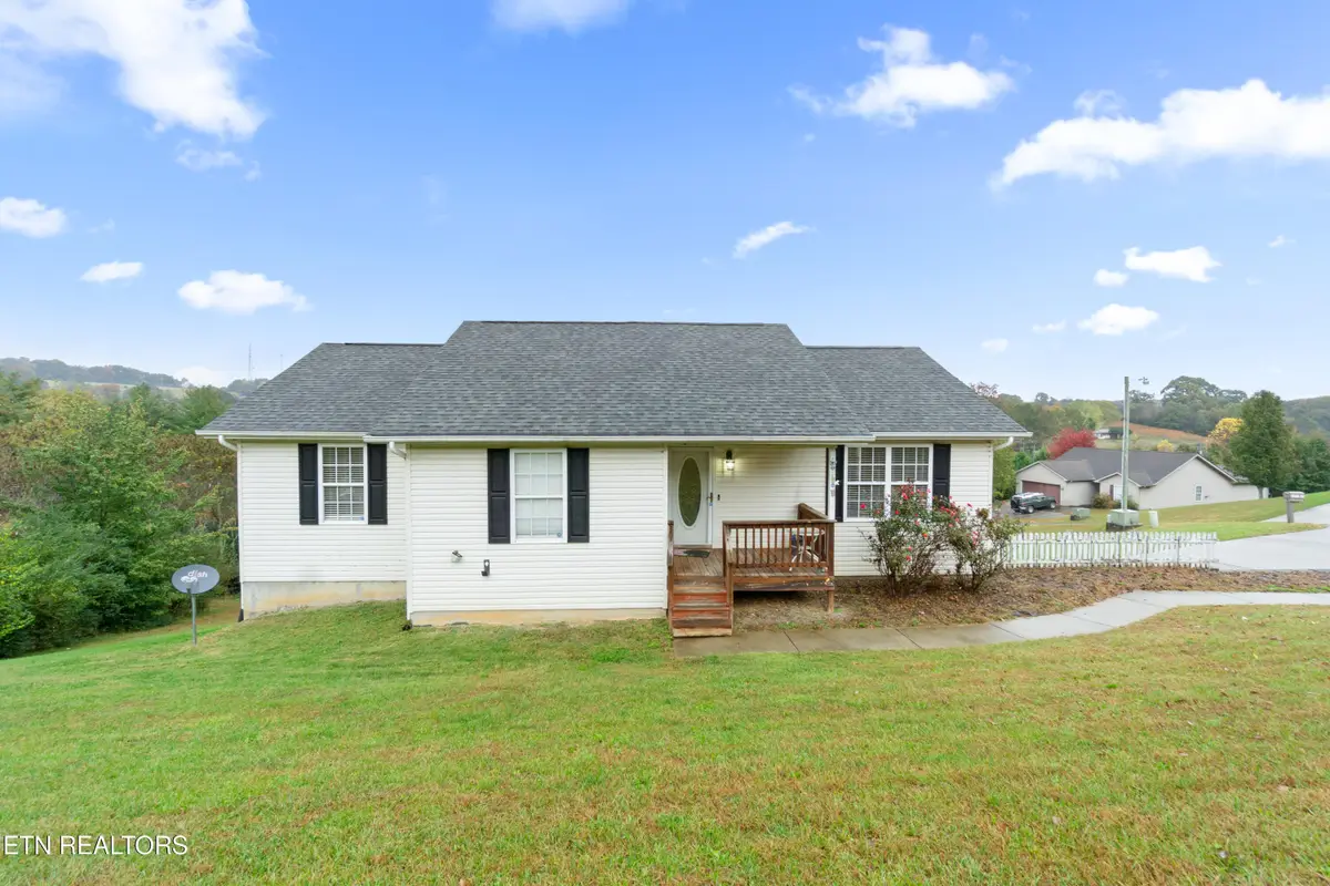 905 Patton St, Sweetwater, TN 37874 - Image #1