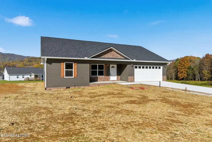 143 Vista Court, Oliver Springs, TN 37840 - Image #2