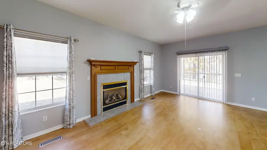 172 Hawthorn Loop, Crossville, TN 38555 - Image #3