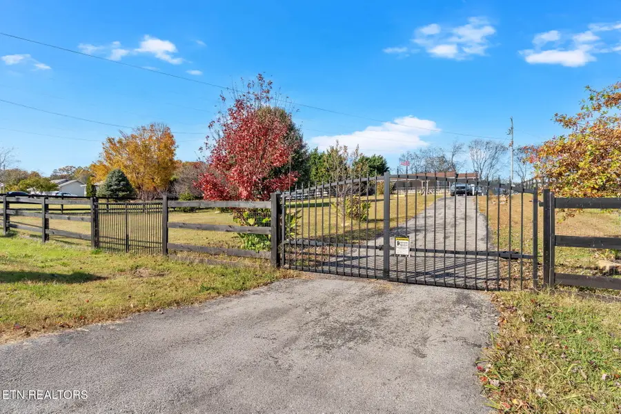 673 Ross Drive, Dandridge, TN 37725 - Image #2