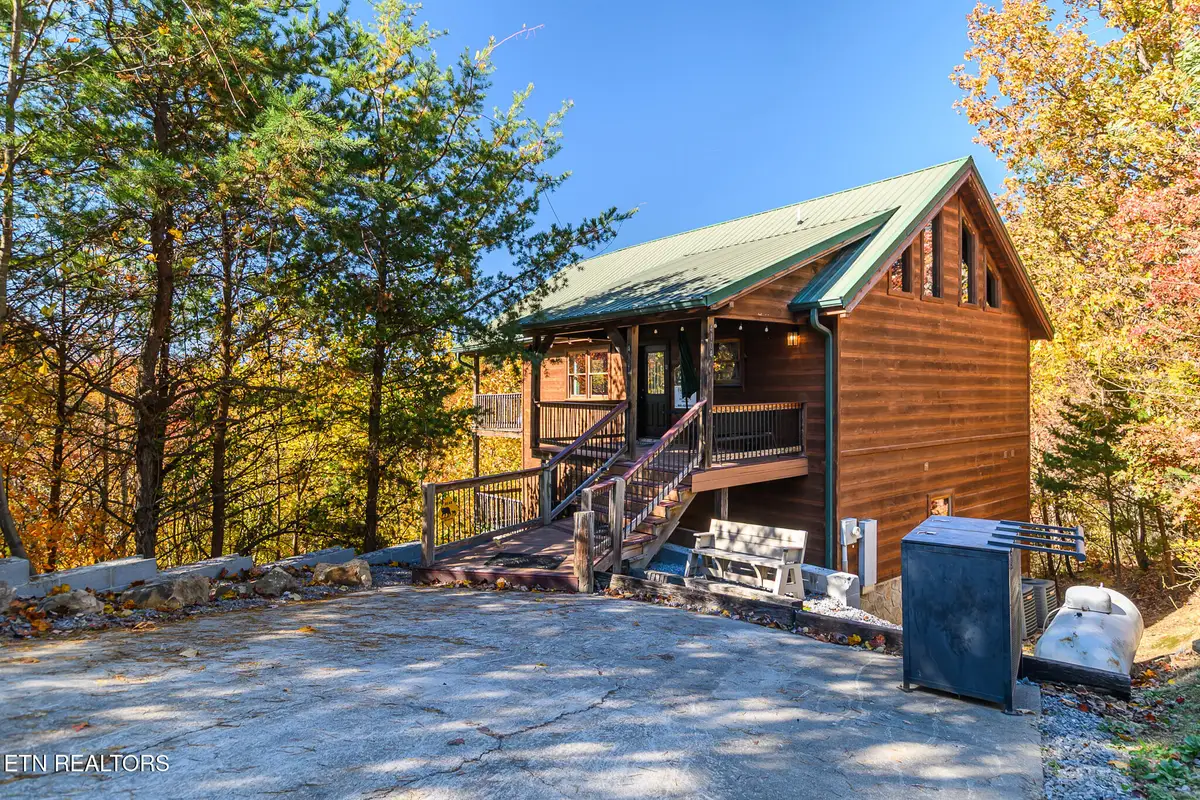 4104 Harvest Moon Lane, Sevierville, TN 37862 - Image #1