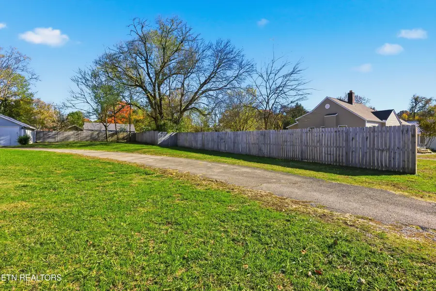 Old Knoxville Pike, Maryville, TN 37804 - Image #3