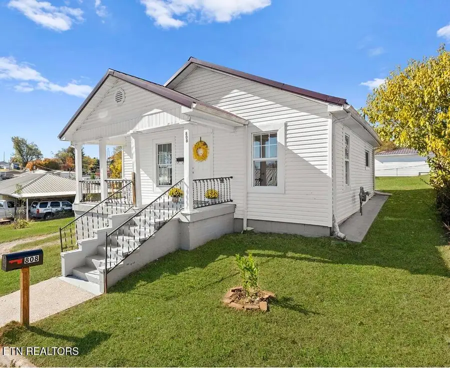 808 Vale St, Loudon, TN 37774 - Image #2