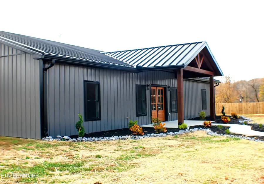 110 Eldon Justice Rd, Coalfield, TN 37719 - Image #2