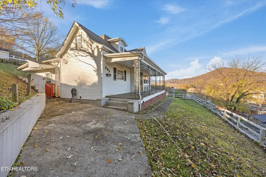 335 High Street, Jellico, TN 37762 - Image #2