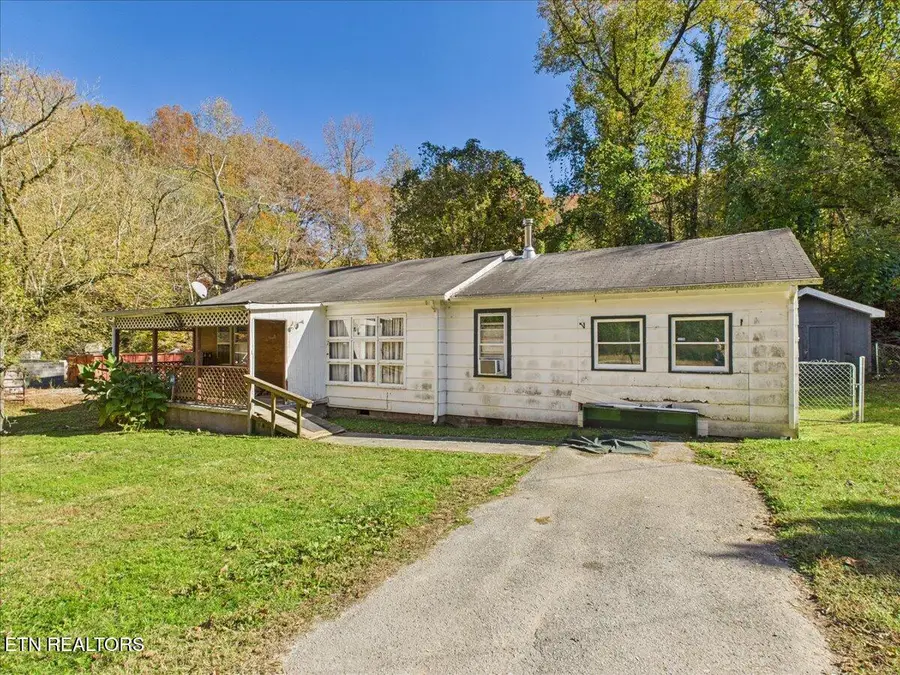 1871 Ruritan Rd, Harriman, TN 37748 - Image #2
