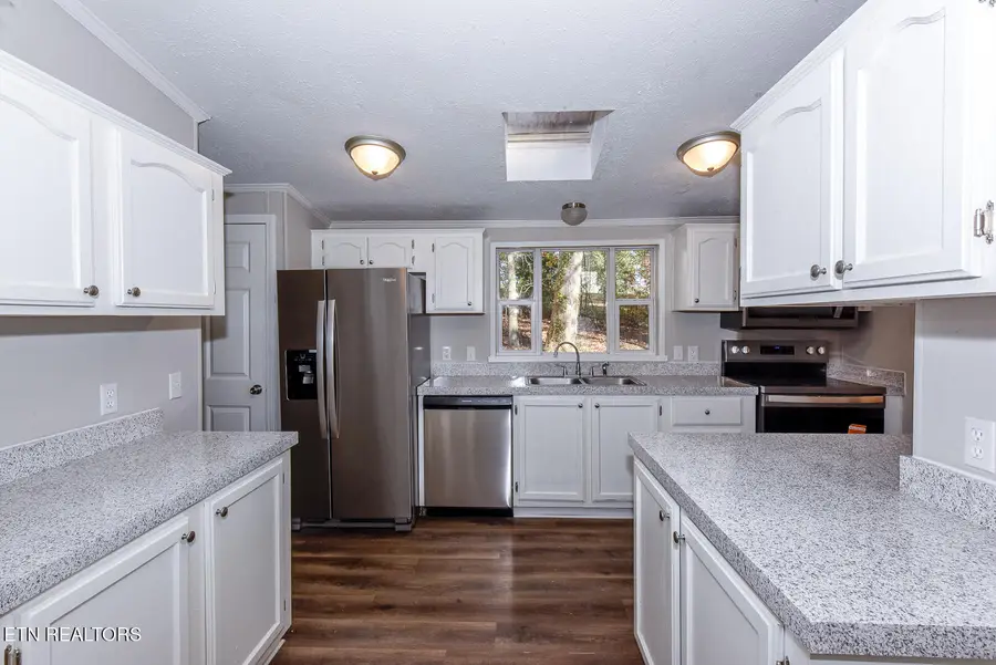 142 Tori Kait Lane, Powell, TN 37849 - Image #2