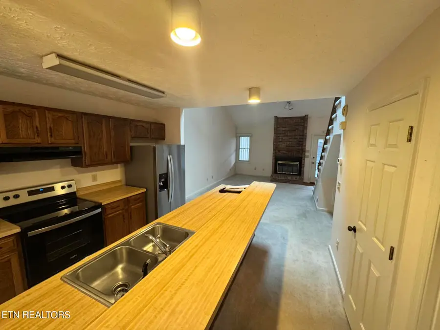 8734 Wimbledon Drive, Knoxville, TN 37923 - Image #3