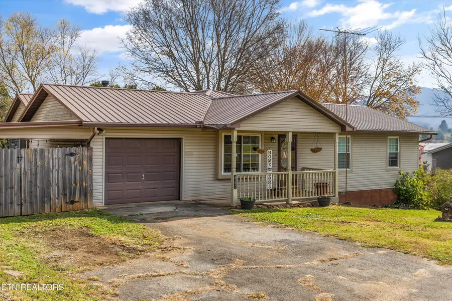 665 Patterson Rd, Walland, TN 37886 - Image #2