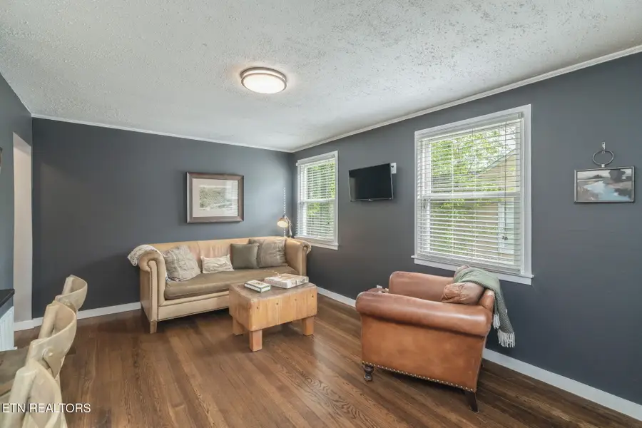 3953 Greenleaf Ave, Knoxville, TN 37919 - Image #2