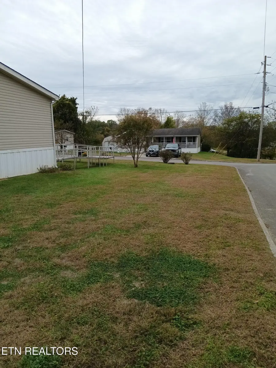 105 Hubbard Circle, Clinton, TN 37716 - Image #3