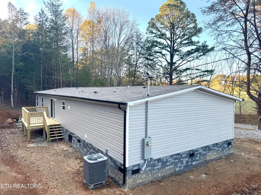 1053 Arrowhead Drive, Newport, TN 37821 - Image #2