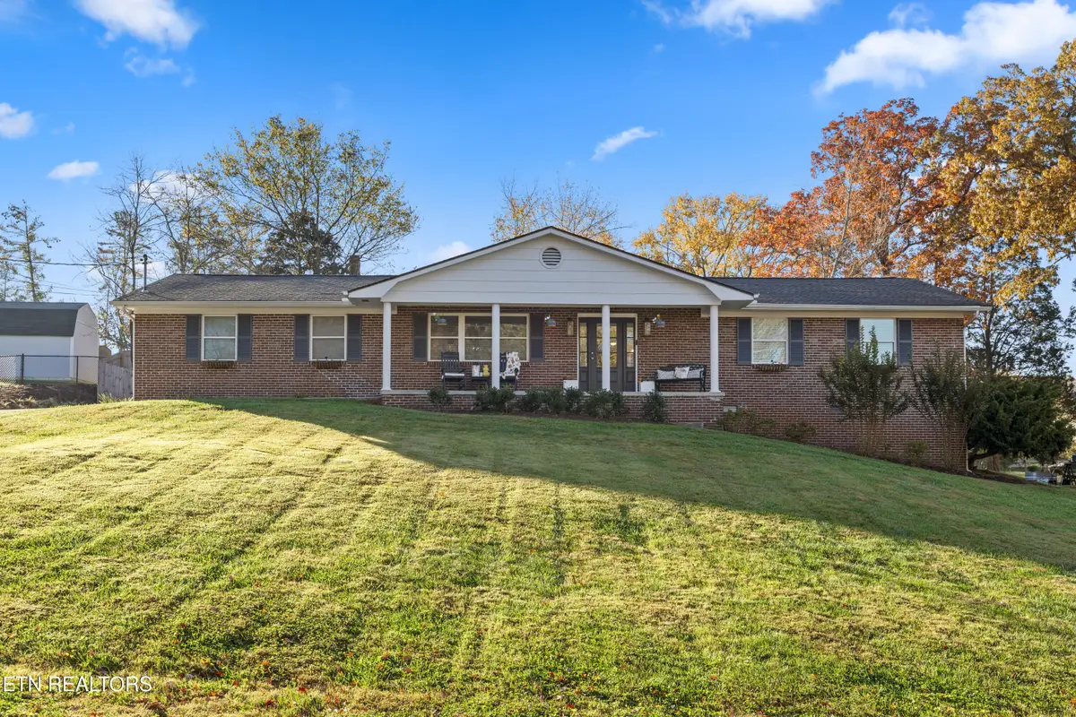 3604 S Fountaincrest Drive, Knoxville, TN 37918 - Image #1
