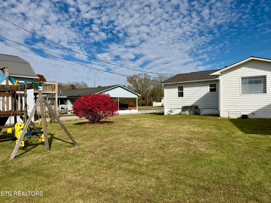 246 Valley View Rd, Lafollette, TN 37766 - Image #3
