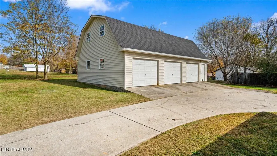 326 Greenwood Circle, Madisonville, TN 37354 - Image #2