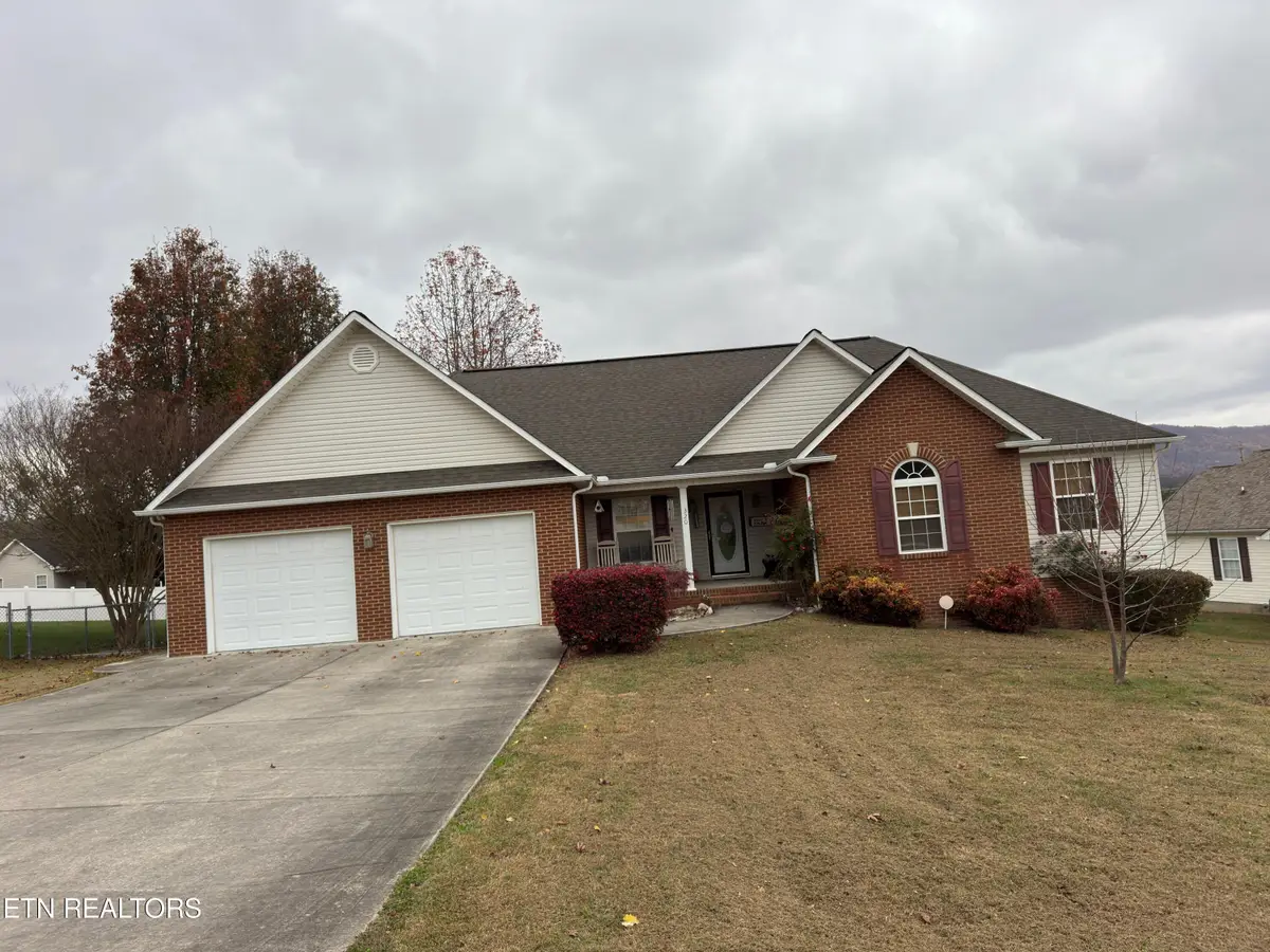320 Clover Circle, Jacksboro, TN 37757 - Image #1