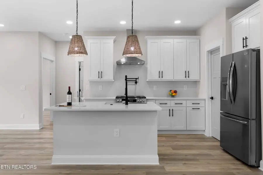 305 Sugar Maple Tr, Lenoir City, TN 37771 - Image #2