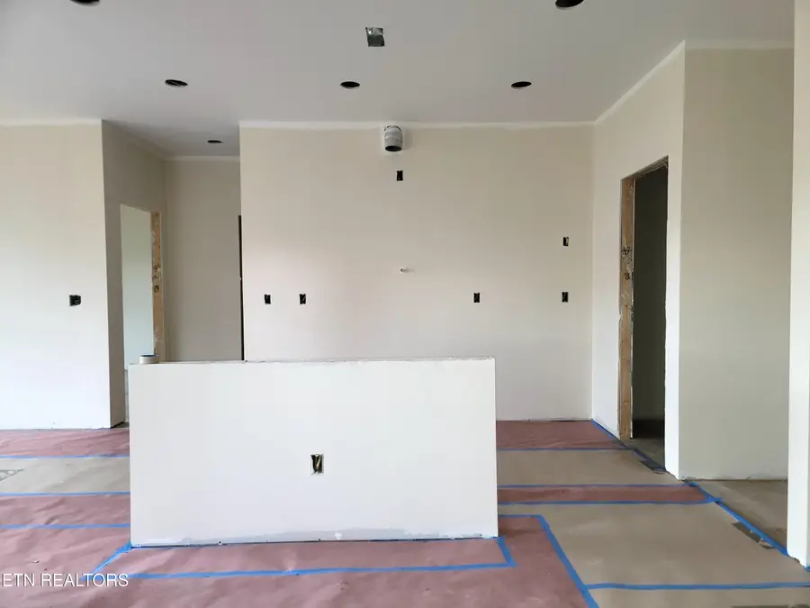 305 Sugar Maple Tr, Lenoir City, TN 37771 - Image #3