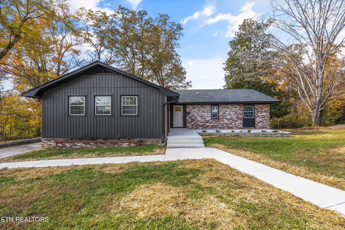 100 Pearl Rd, Oak Ridge, TN 37830 - Image #1