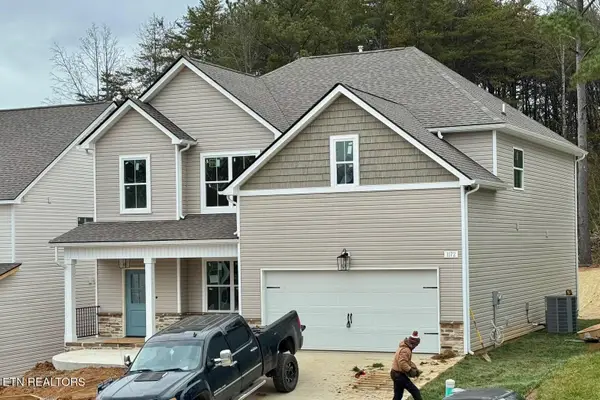 1172 Madison Oaks Rd, Knoxville, TN 37924