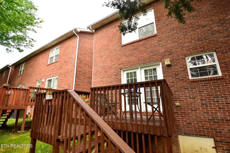 812 Blue Spruce Way #5, Knoxville, TN 37912 - Image #2