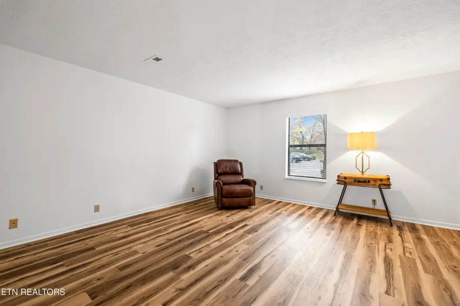 1325 Francis Station Drive, Knoxville, TN 37909 - Image #3