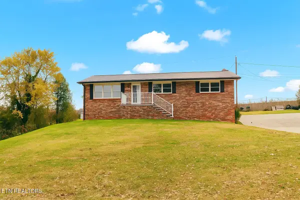 530 Carolina St, Church Hill, TN 37642