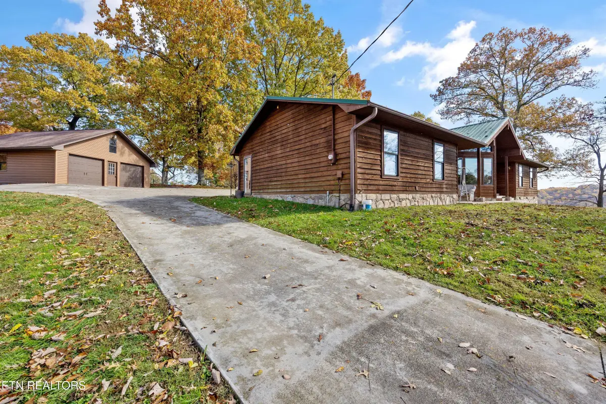 235 Davidson Hollow Rd, Heiskell, TN 37754 - Image #1