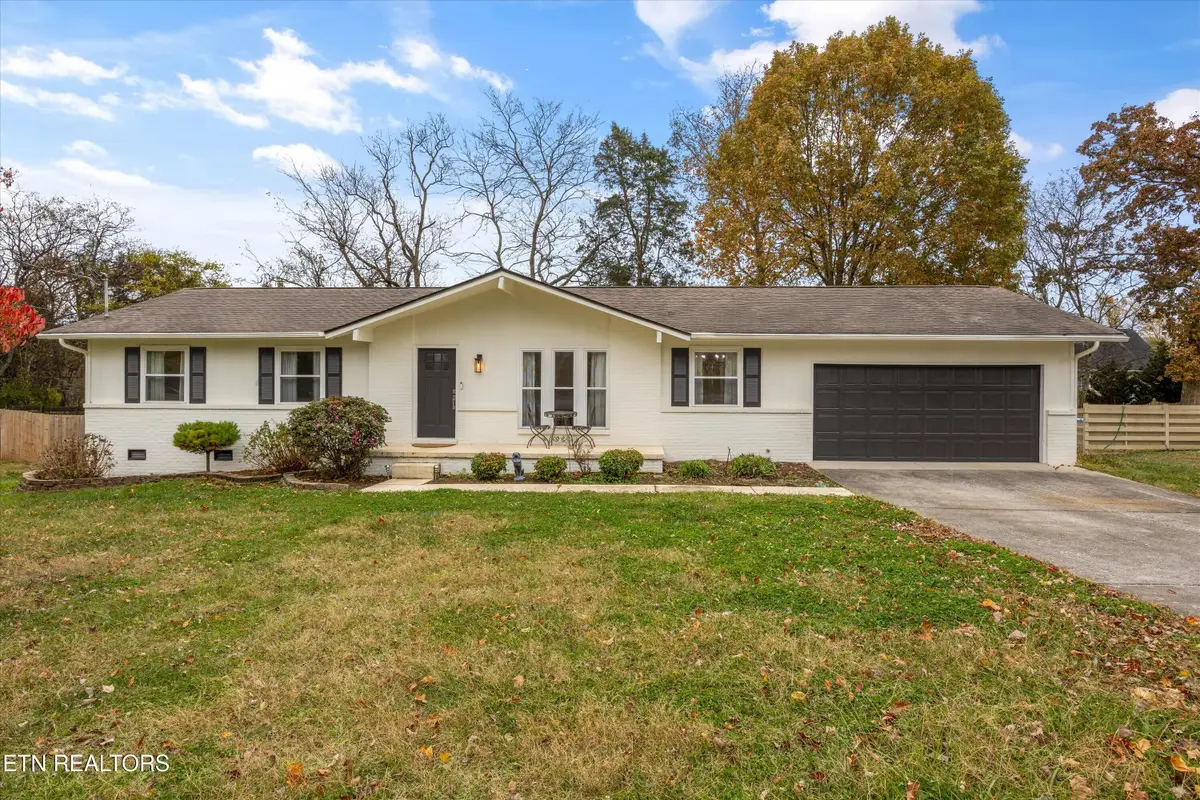 11620 Foxford Drive, Knoxville, TN 37934 - Image #1