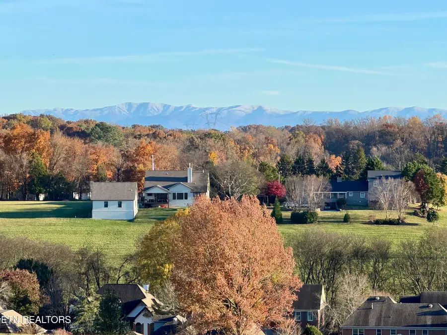 8848 Dancing Bear Lane, Knoxville, TN 37923 - Image #3