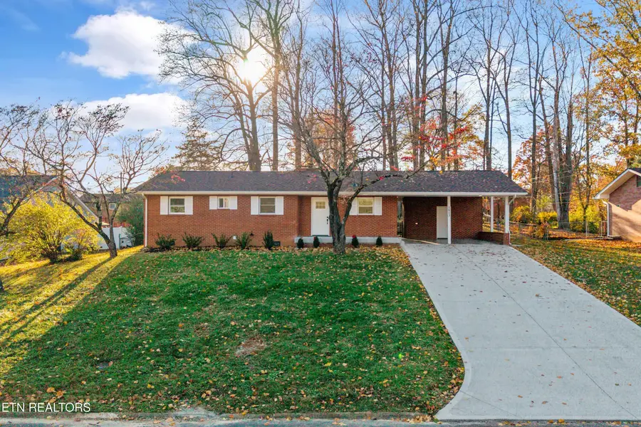 1813 Woodhaven Drive, Knoxville, TN 37914 - Image #2