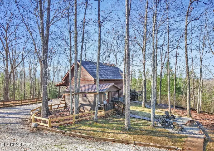390 John J Smith Rd, Oneida, TN 37841 - Image #2